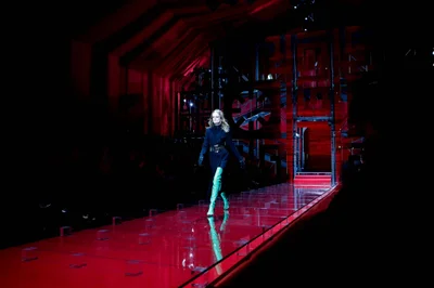 Look 80